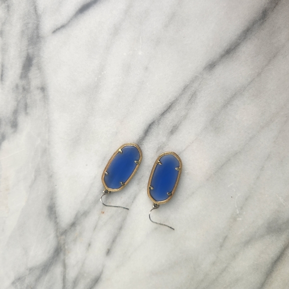 Kendra Scott Elle Earrings in Cobalt - Picture 2 of 3